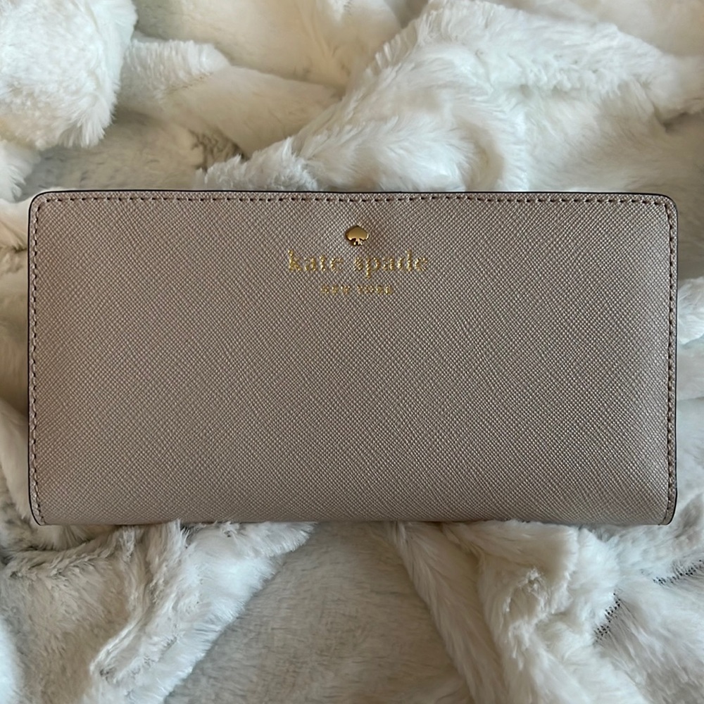 Kate Spade - Staci Large Slim Bifold Wallet